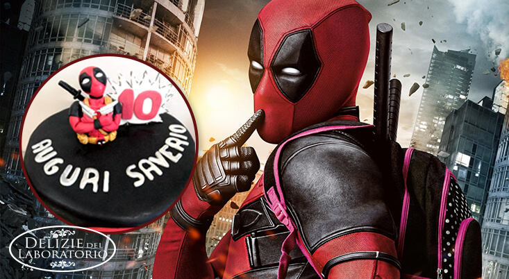 Torta Compleanno Bambino Milano: il Giorno Speciale di Saverio Torta Compleanno Bambino Milano di Deadpool con sfondo una scena del film