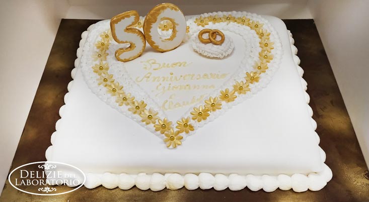 Torta personalizzata cake design per nozze d'oro a Milano