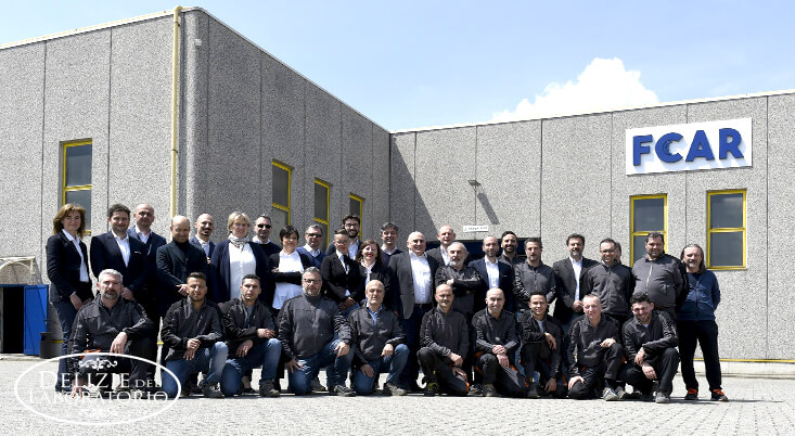 Torta Personalizzata con Panna per Evento Aziendale a Milano Torta Personalizzata - Foto del Team di FCAR, Pero (MI)